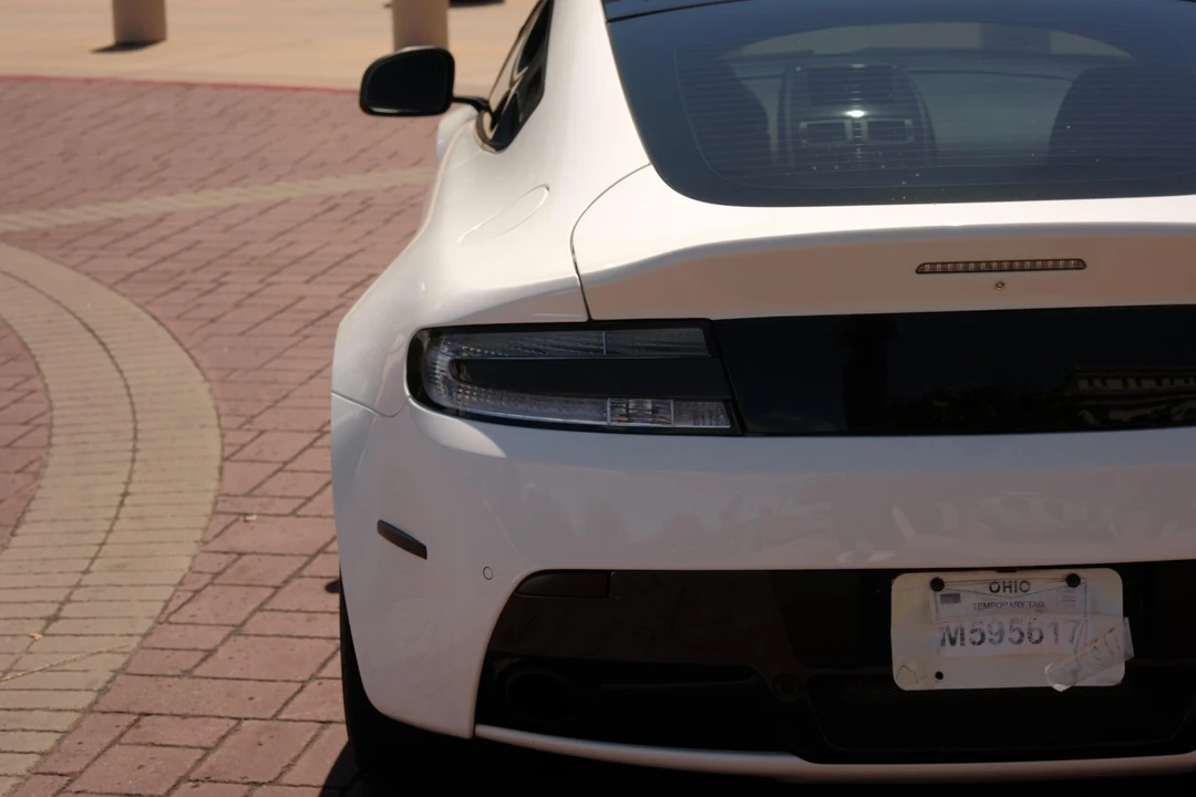 2015 Aston Martin V12 Vantage (2010-2018) - Image 30 of 31