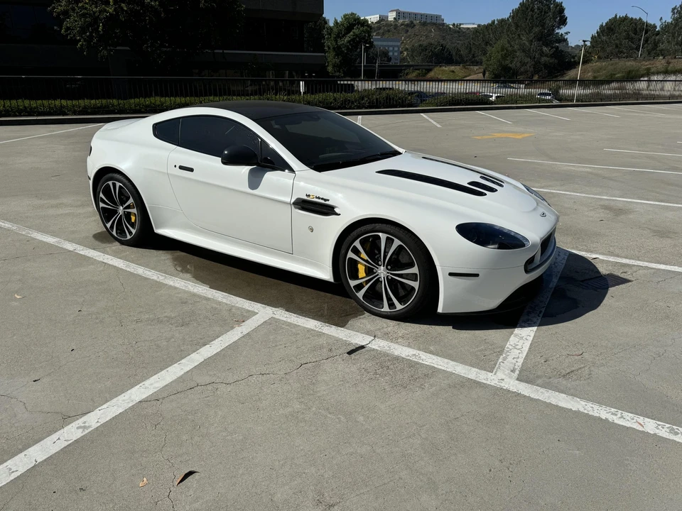 2015 Aston Martin V12 Vantage (2010-2018) - Image 14 of 31