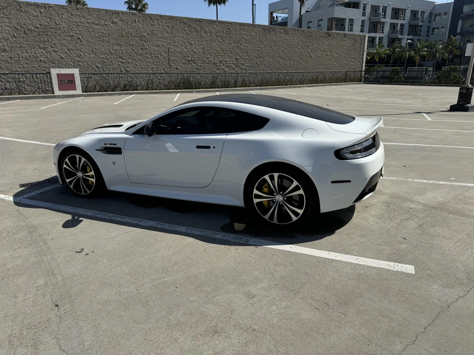 2015 Aston Martin V12 Vantage (2010-2018) - Image 7 of 31
