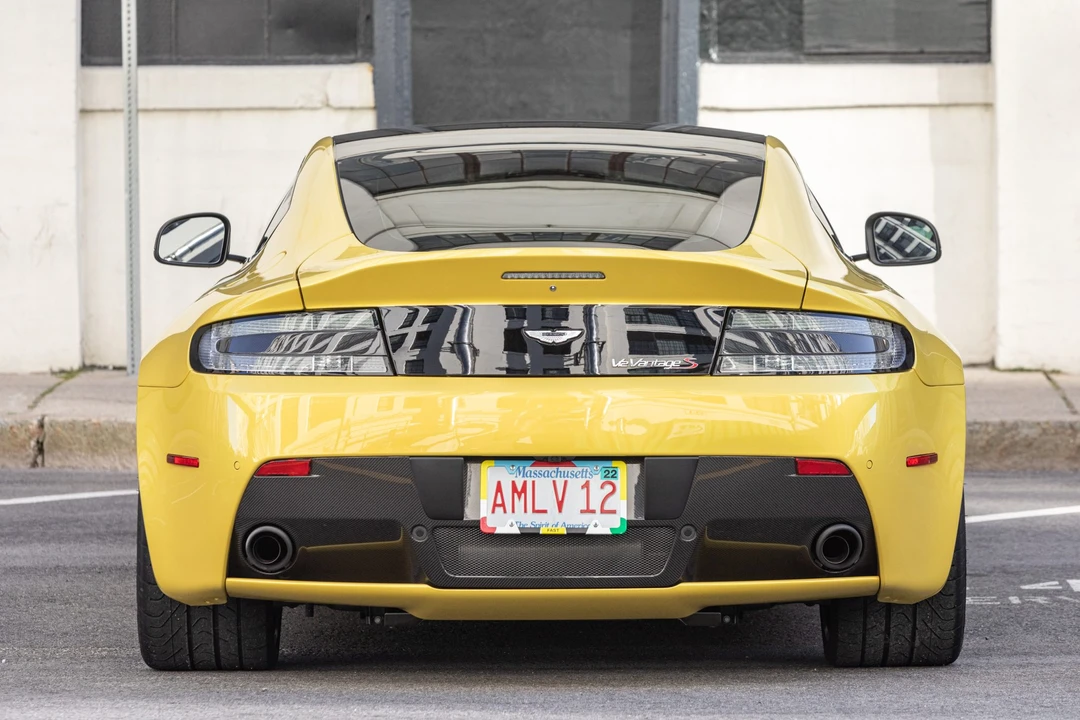 2015 Aston Martin V12 Vantage (2010-2018) - Image 6 of 31