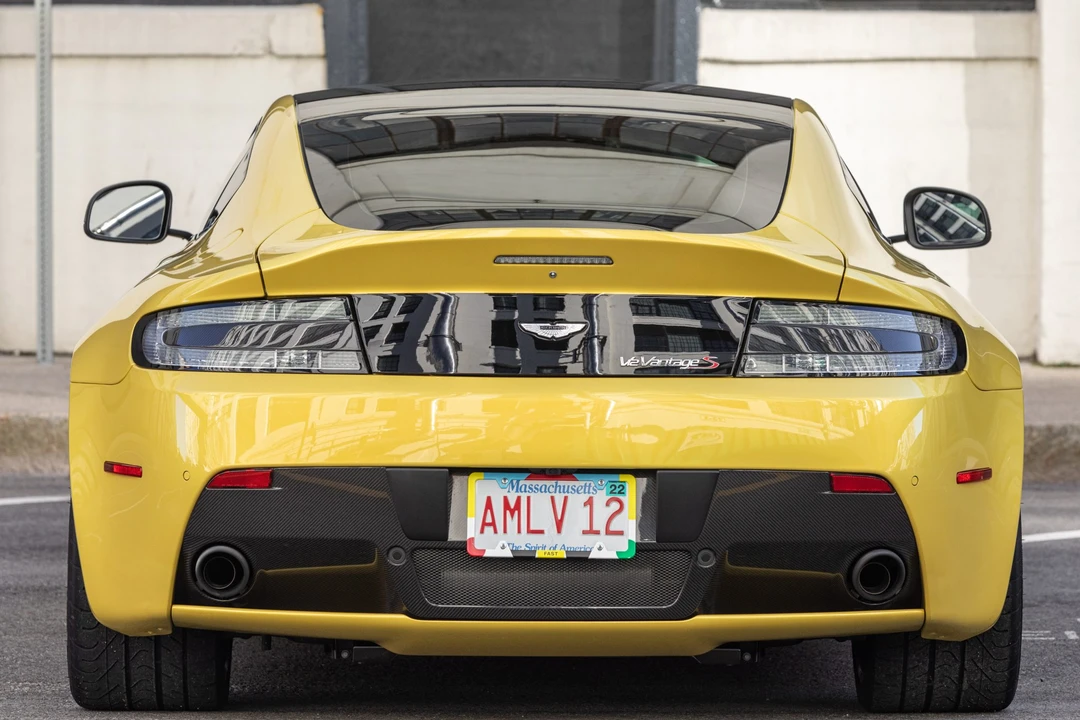 2015 Aston Martin V12 Vantage (2010-2018) - Image 7 of 31