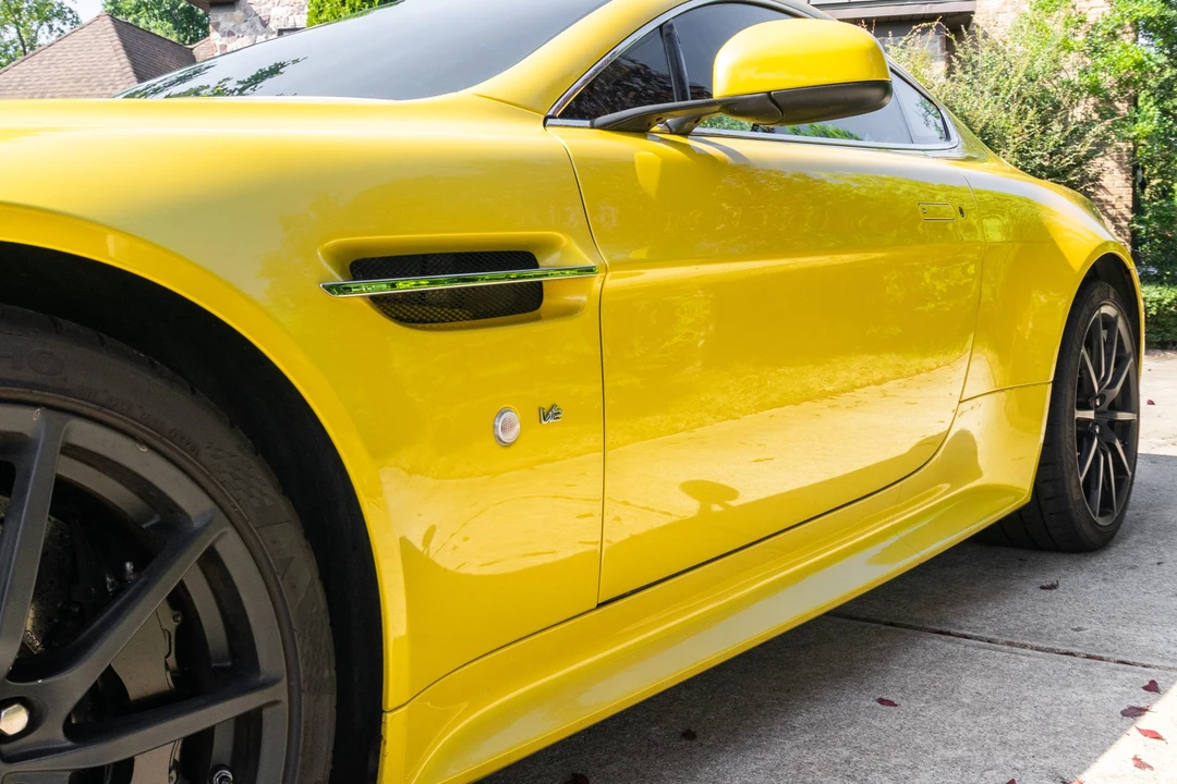 2015 Aston Martin V12 Vantage (2010-2018) - Image 17 of 31