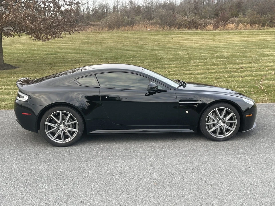 2015 Aston Martin V8 Vantage (2006-2017) - Image 30 of 31