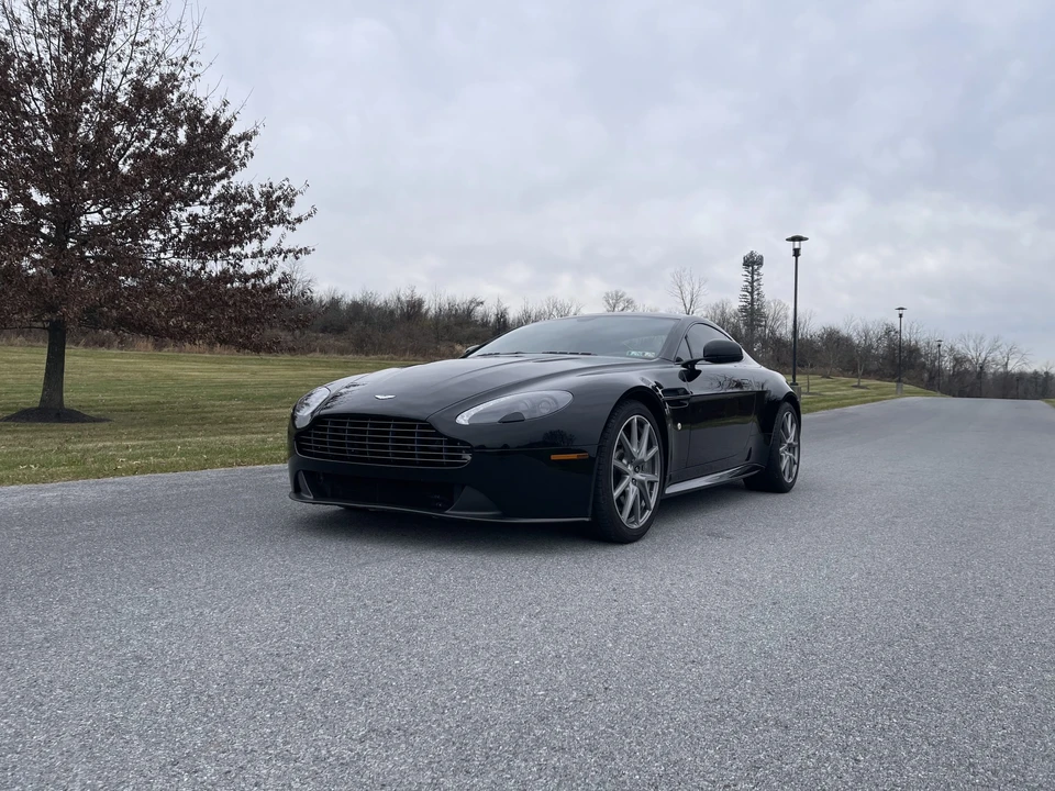 2015 Aston Martin V8 Vantage (2006-2017) - Image 5 of 31