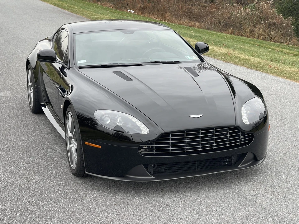 2015 Aston Martin V8 Vantage (2006-2017) - Image 18 of 31