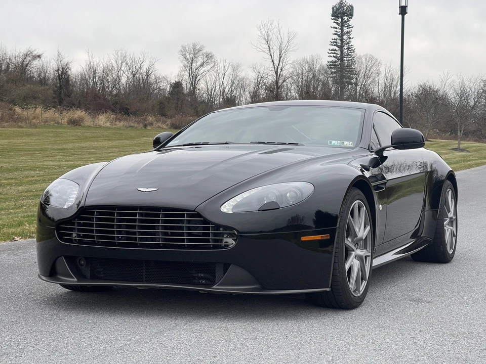 2015 Aston Martin V8 Vantage (2006-2017) - Image 11 of 31