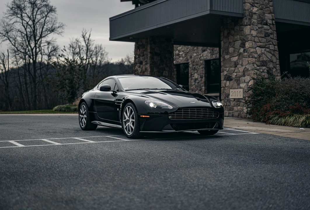 2015 Aston Martin V8 Vantage (2006-2017) - Image 4 of 31