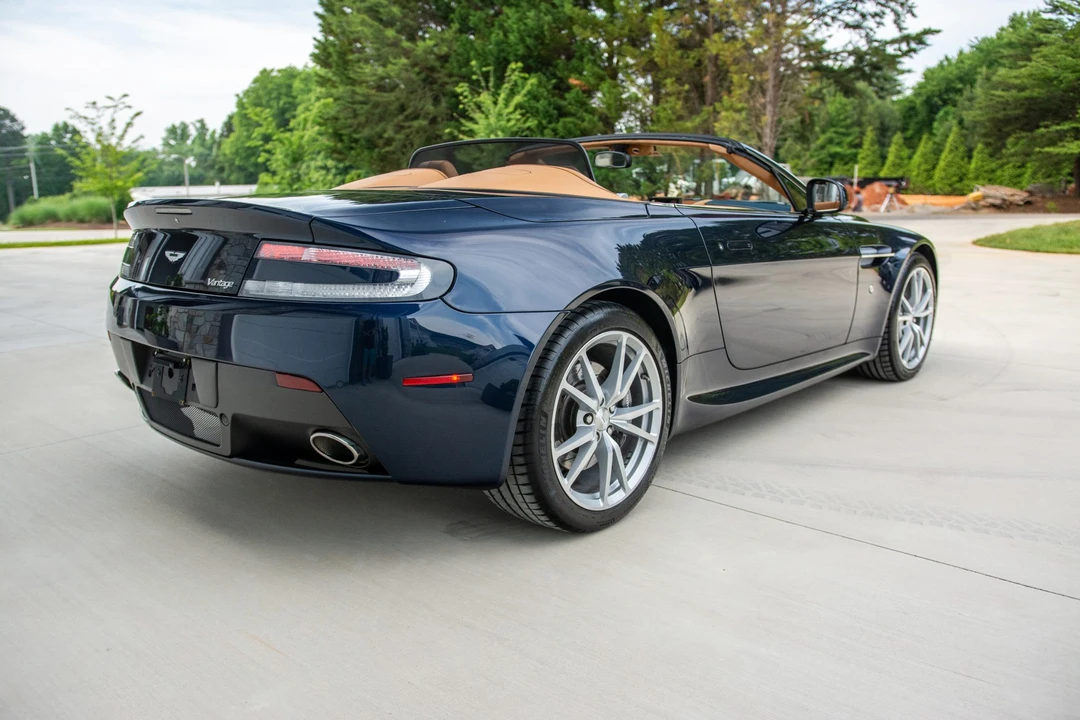 2015 Aston Martin V8 Vantage (2006-2017) - Image 6 of 31