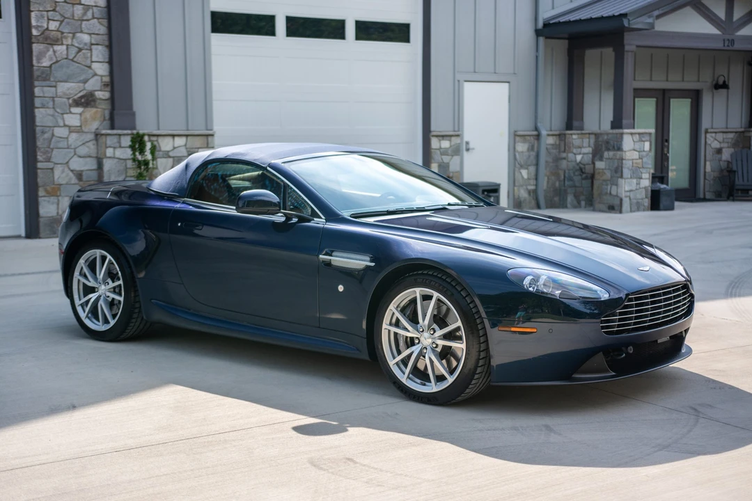2015 Aston Martin V8 Vantage (2006-2017) - Image 12 of 31