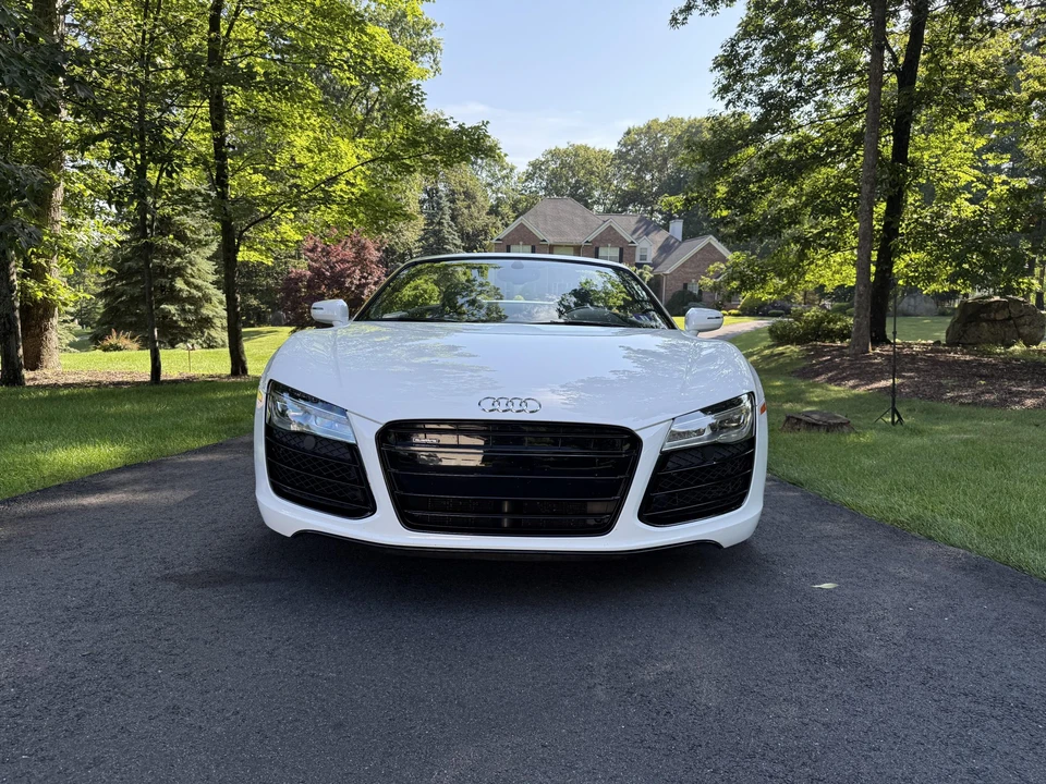 2015 Audi 42 R8 - Image 3 of 31