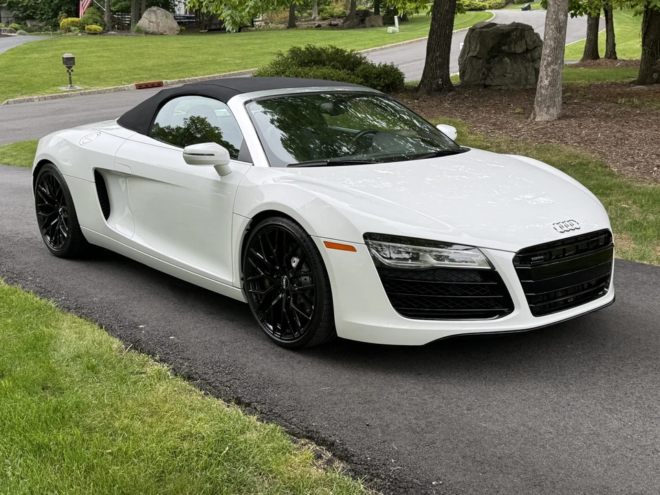 2015 Audi 42 R8 - Image 19 of 31