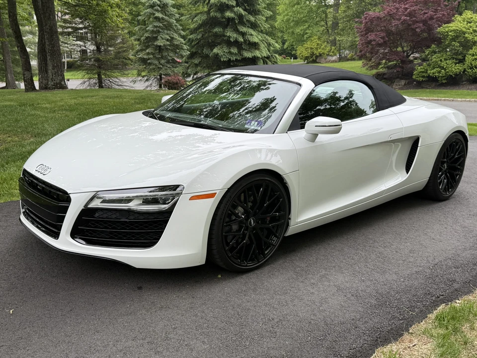 2015 Audi 42 R8 - Image 16 of 31