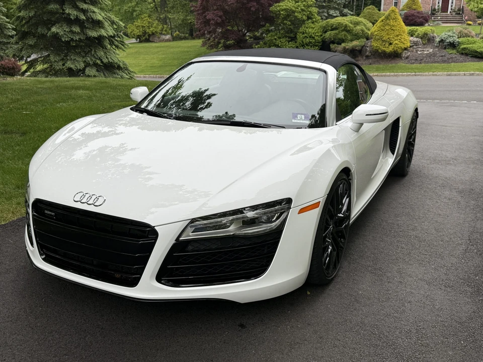 2015 Audi 42 R8 - Image 17 of 31