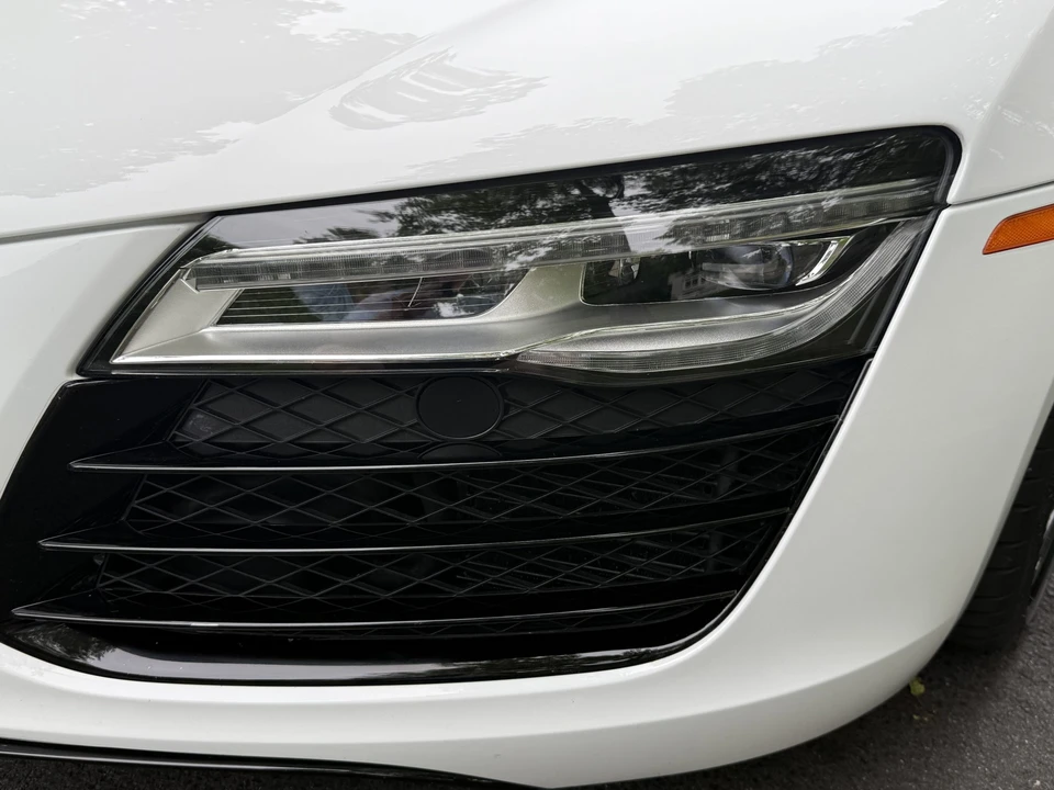 2015 Audi 42 R8 - Image 27 of 31