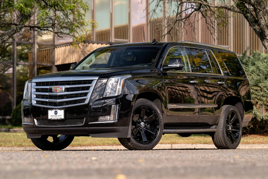2015 Cadillac Escalade 4th Gen - Image 3 of 31