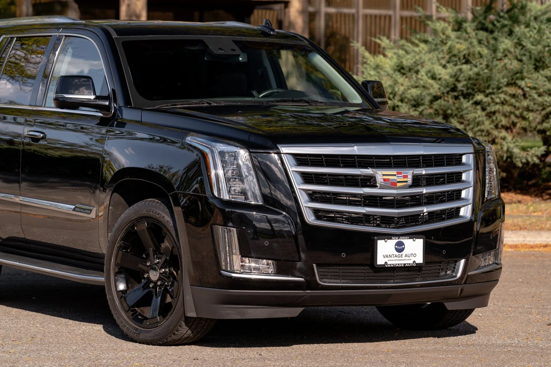 2015 Cadillac Escalade 4th Gen - Image 30 of 31