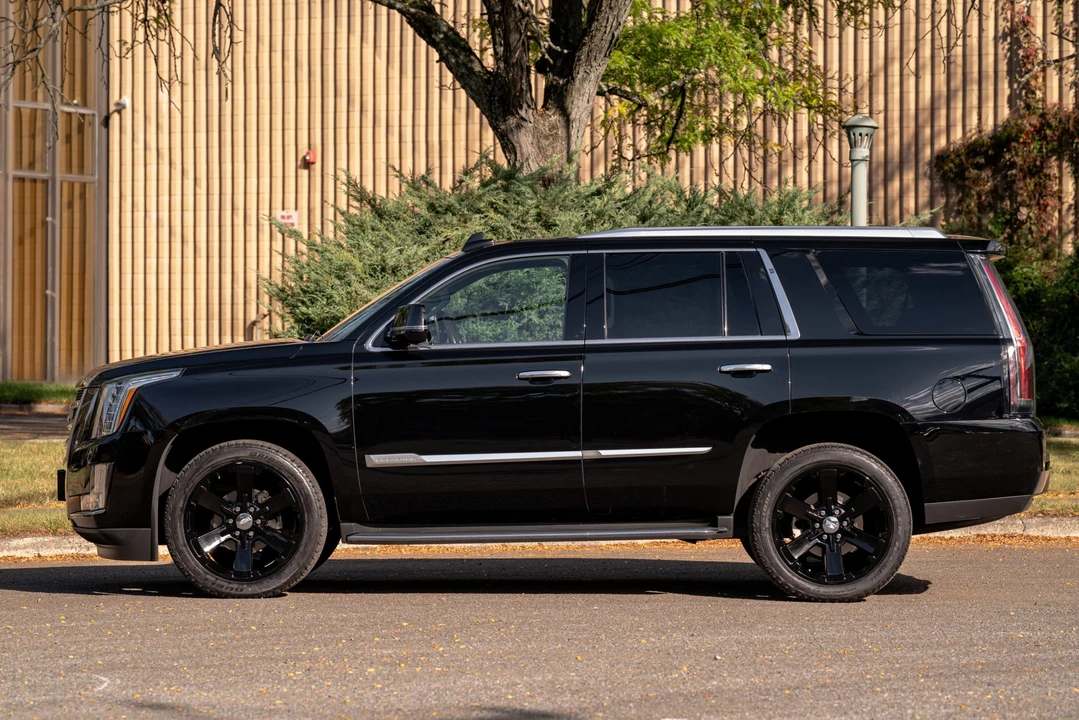 2015 Cadillac Escalade 4th Gen - Image 7 of 31