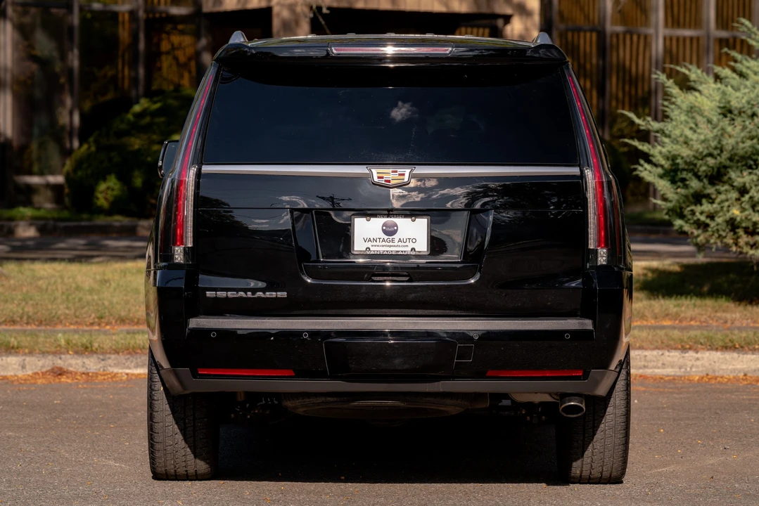 2015 Cadillac Escalade 4th Gen - Image 11 of 31