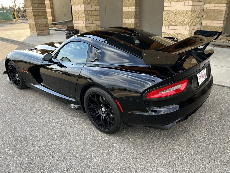 2015 Dodge Viper 5th Gen - Image 15 of 31