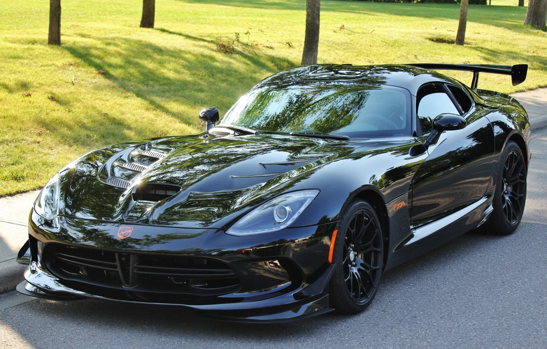 2015 Dodge Viper 5th Gen - Image 2 of 31