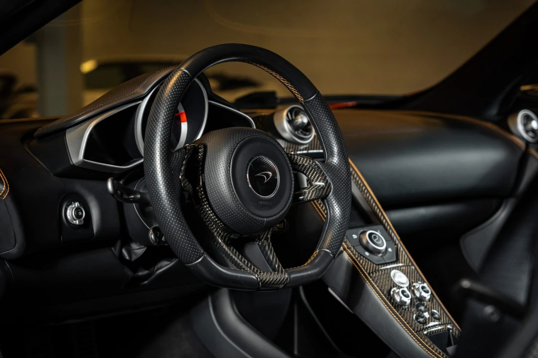 2015 McLaren 650S Coupe - Image 5 of 8