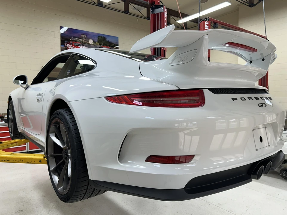 2015 Porsche 991 GT3 - Image 29 of 31