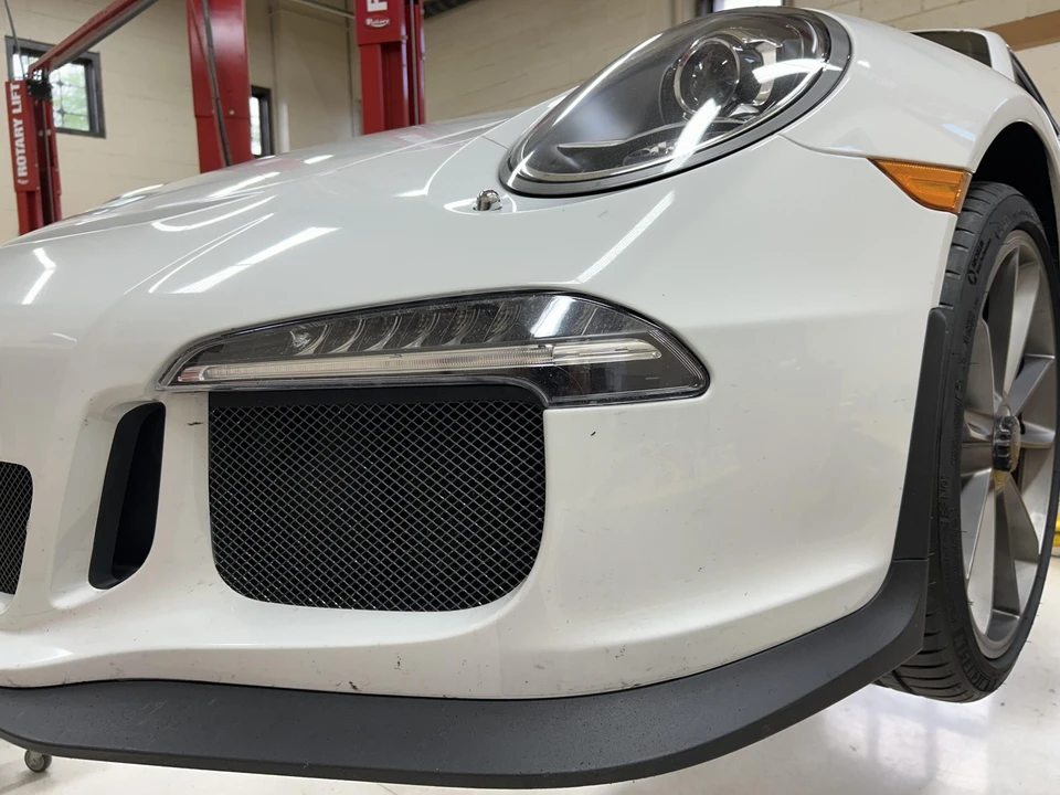 2015 Porsche 991 GT3 - Image 26 of 31