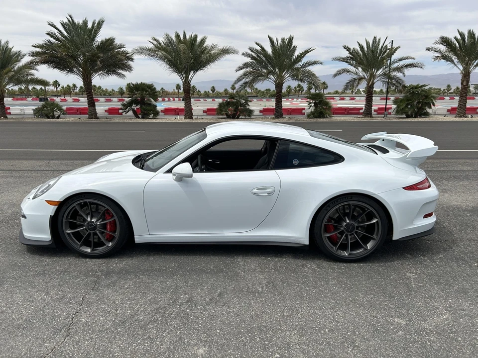 2015 Porsche 991 GT3 - Image 3 of 31