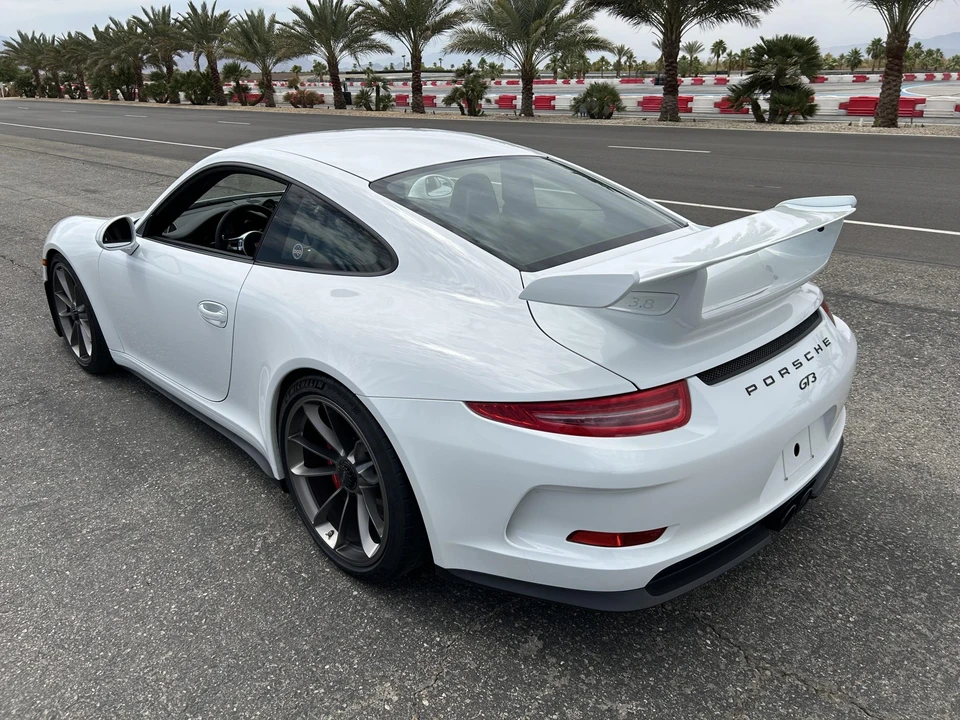 2015 Porsche 991 GT3 - Image 4 of 31