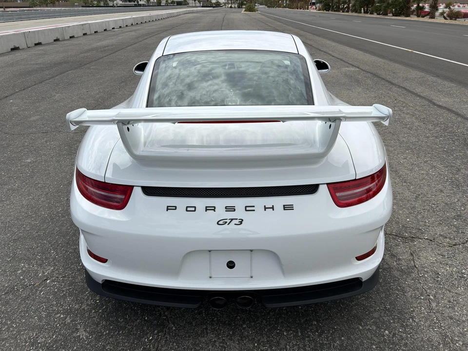 2015 Porsche 991 GT3 - Image 5 of 31
