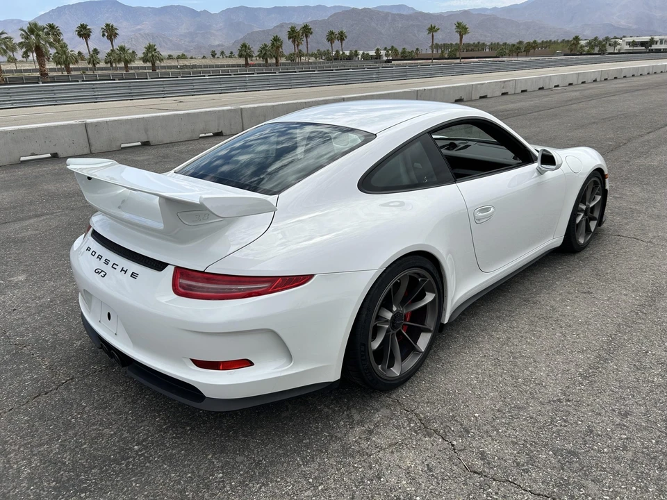 2015 Porsche 991 GT3 - Image 6 of 31