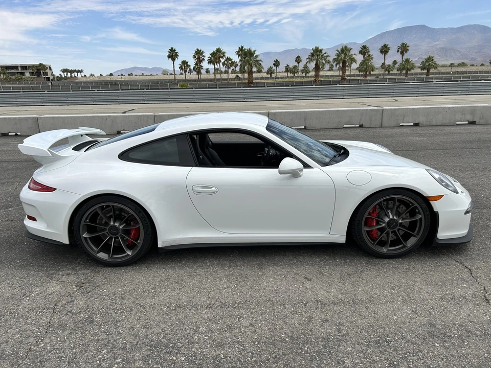 2015 Porsche 991 GT3 - Image 7 of 31