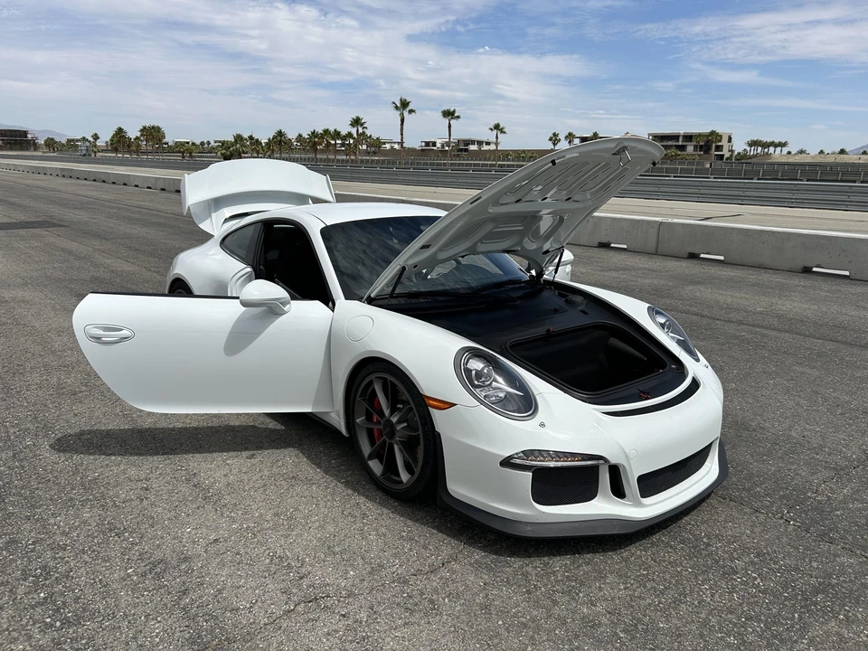 2015 Porsche 991 GT3 - Image 15 of 31