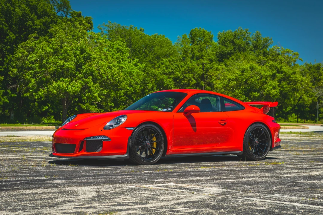 2015 Porsche 991 GT3 - Image 2 of 31