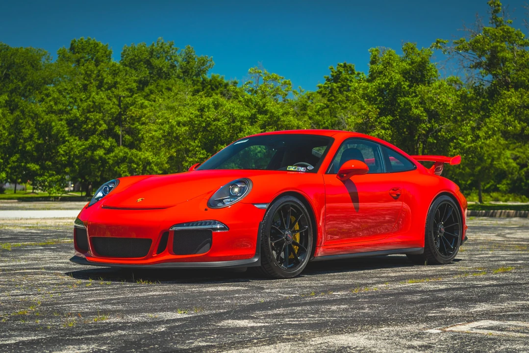 2015 Porsche 991 GT3 - Image 16 of 31