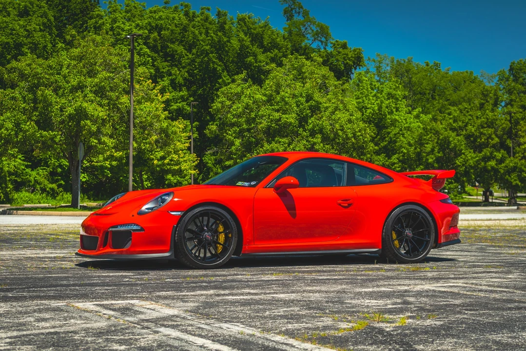 2015 Porsche 991 GT3 - Image 3 of 31