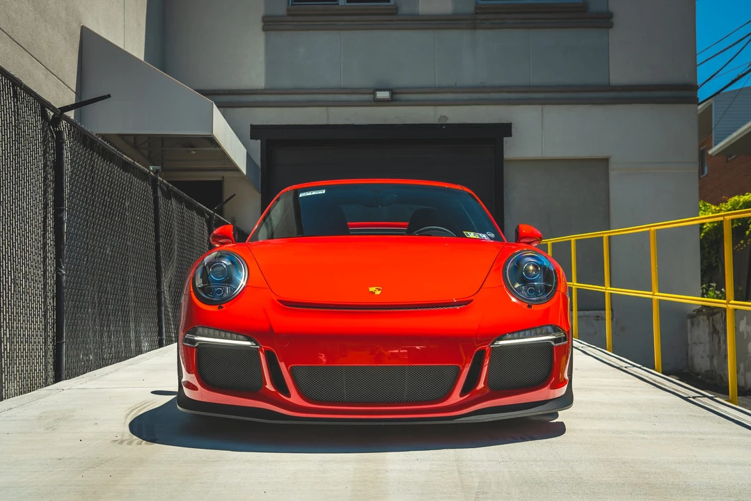 2015 Porsche 991 GT3 - Image 25 of 31