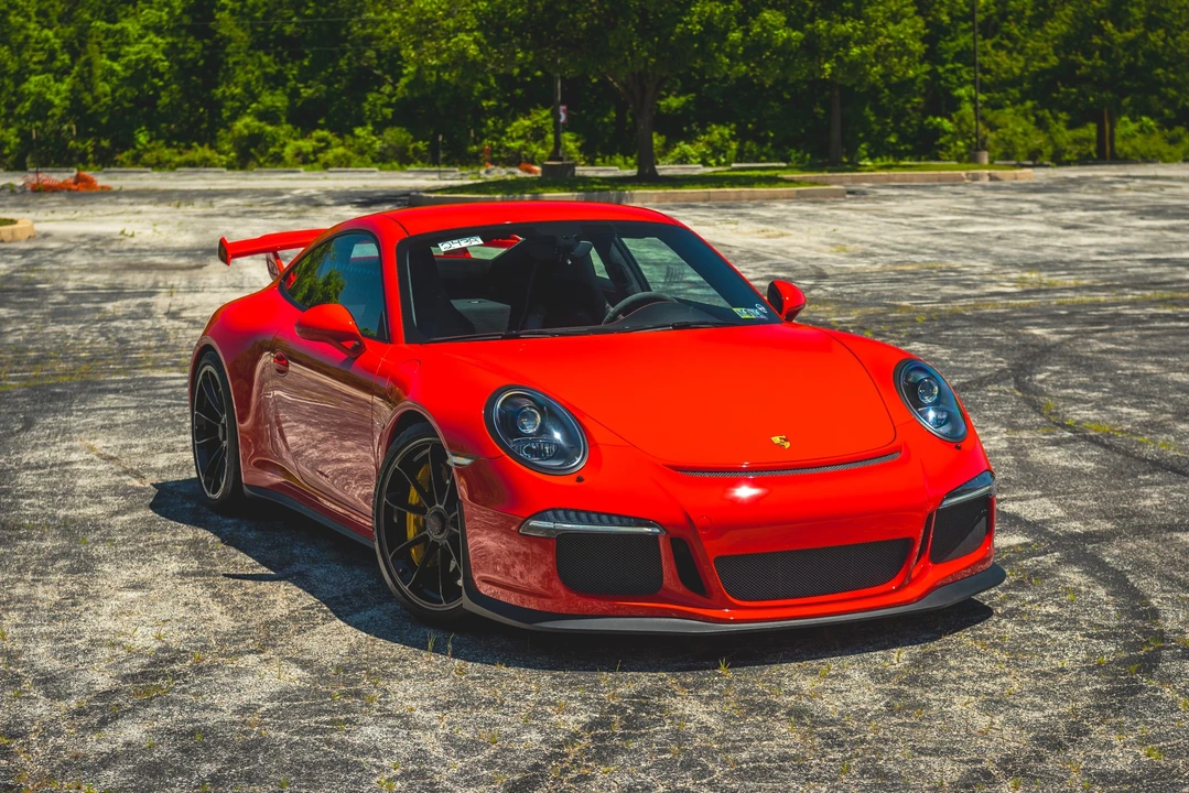 2015 Porsche 991 GT3 - Image 29 of 31
