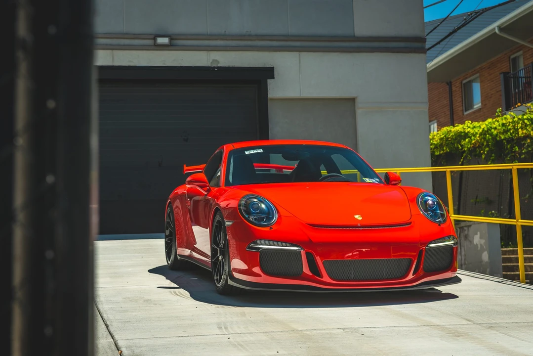 2015 Porsche 991 GT3 - Image 27 of 31
