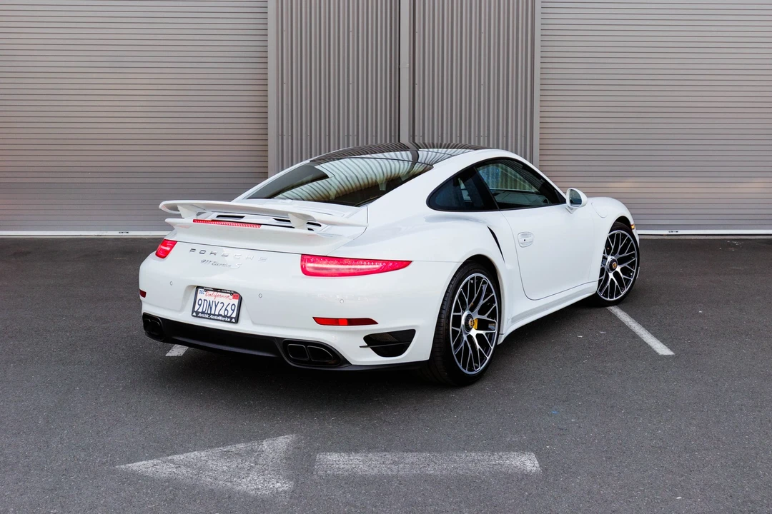 2015 Porsche 991 Turbo S - Image 10 of 31