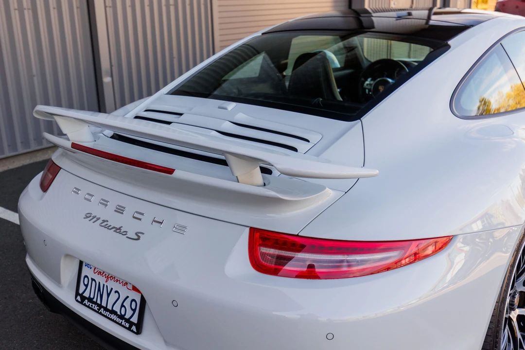 2015 Porsche 991 Turbo S - Image 27 of 31