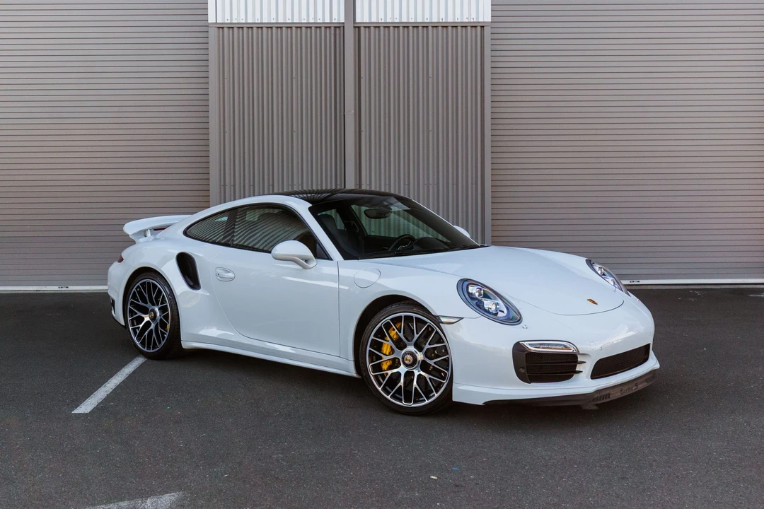 2015 Porsche 991 Turbo S - Image 7 of 31