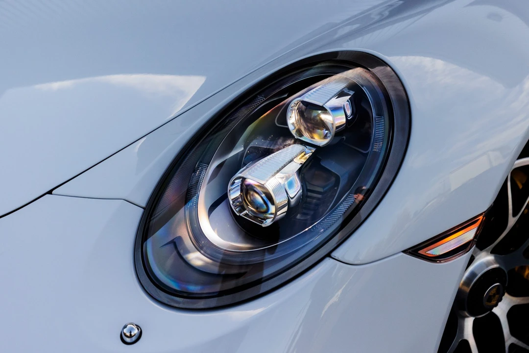 2015 Porsche 991 Turbo S - Image 21 of 31
