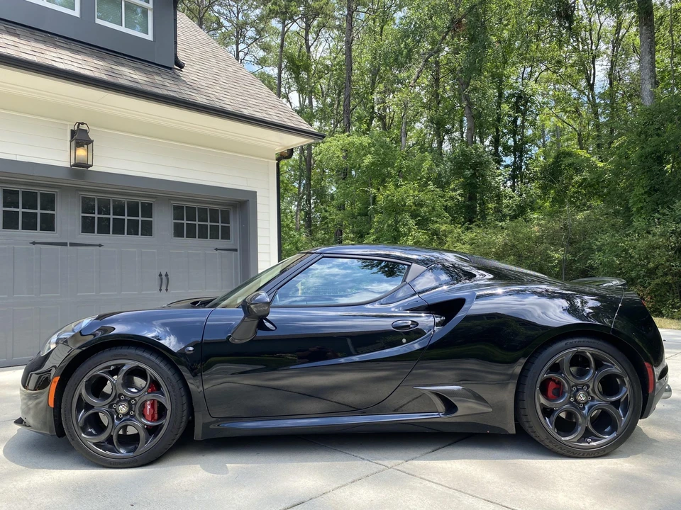2016 Alfa Romeo 4C Coupe - Image 8 of 31