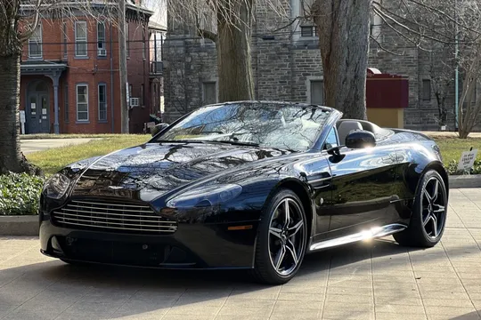 2016 Aston Martin V8 Vantage GT Roadster