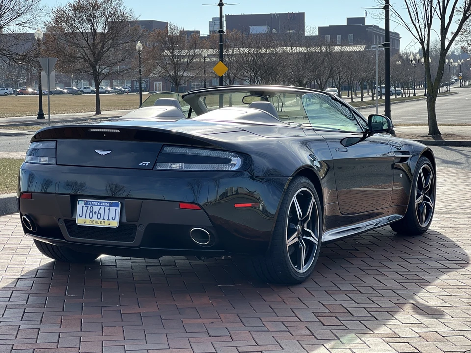 2016 Aston Martin V8 Vantage (2006-2017) - Image 27 of 31