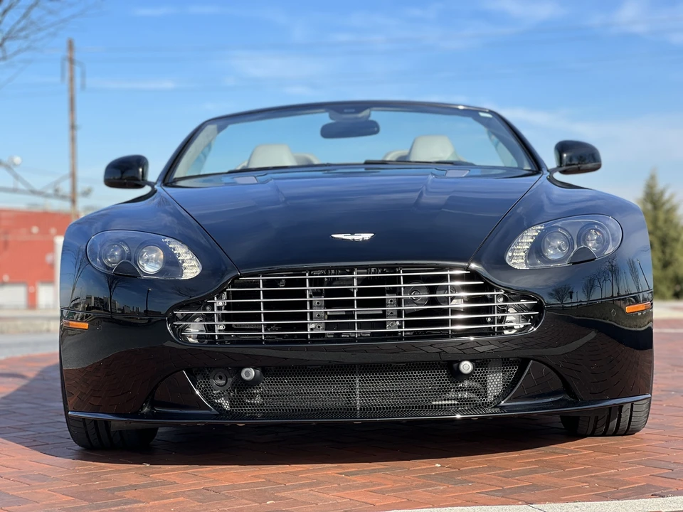 2016 Aston Martin V8 Vantage (2006-2017) - Image 29 of 31