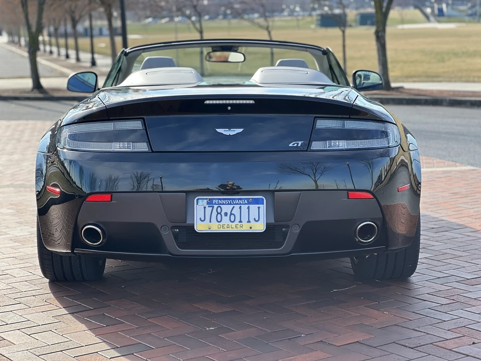 2016 Aston Martin V8 Vantage (2006-2017) - Image 26 of 31