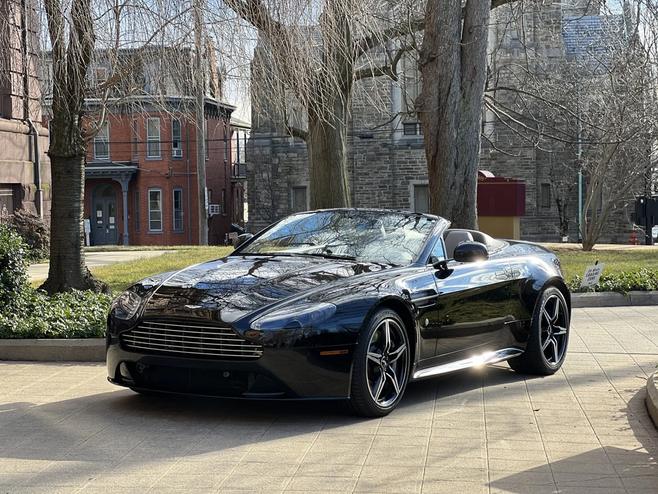2016 Aston Martin V8 Vantage (2006-2017) - Image 2 of 31