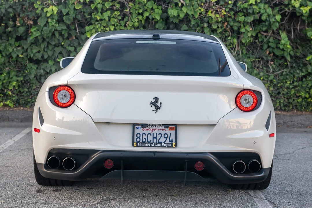 2016 Ferrari FF - Image 5 of 31
